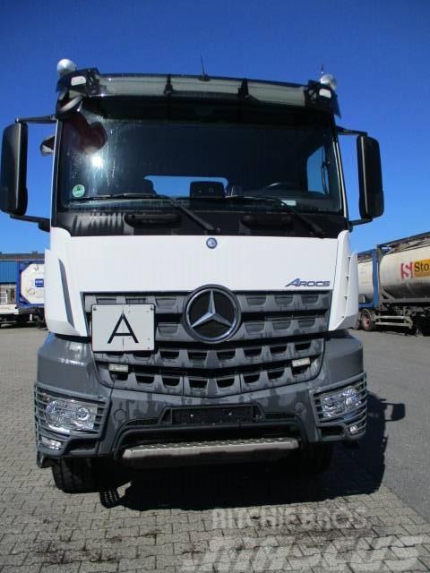 Daimler-Benz AROCS  3345 Allrad Tractor Units