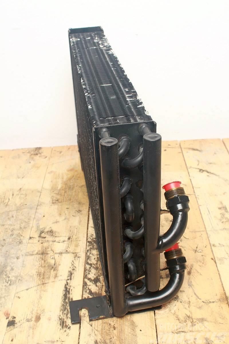 Case IH CS130 Oil Cooler Silniki