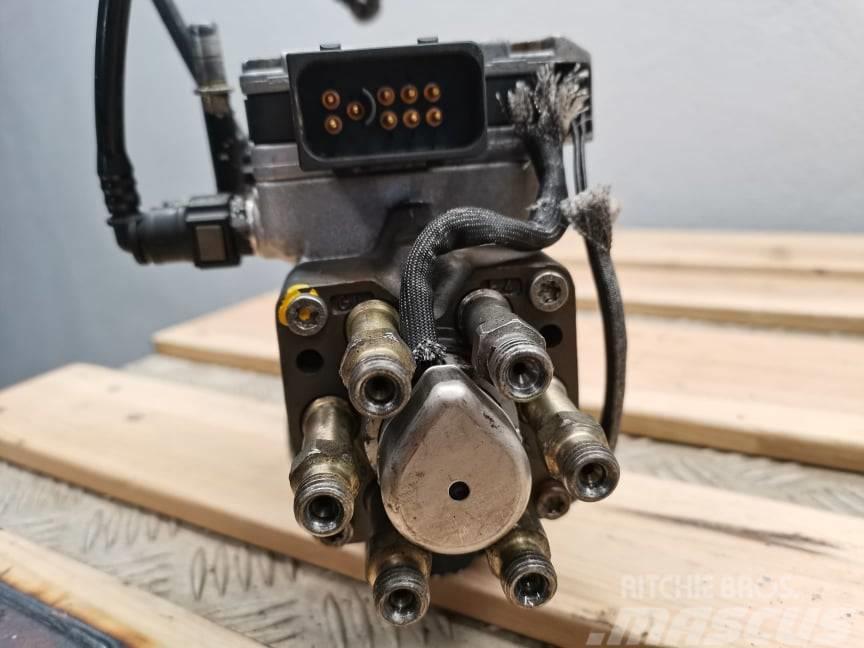 CASE MXM 190 {Bosch WDX VP30}injection pump Engines