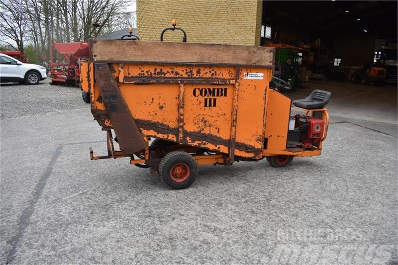  - - -  COMBI III FODERVOGN Other livestock machinery and accessories