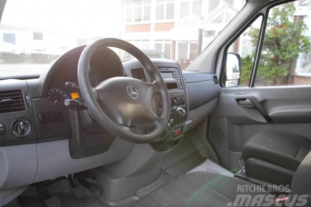 Mercedes-Benz Sprinter 313 Kühlkoffer Türen+LBW S.Tür FRAX Inne