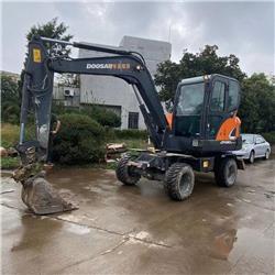 Doosan DX60W