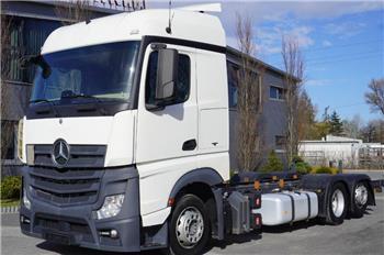 Mercedes-Benz Actros 2542 Low Deck 6×2 E6 / Chassis / third stee