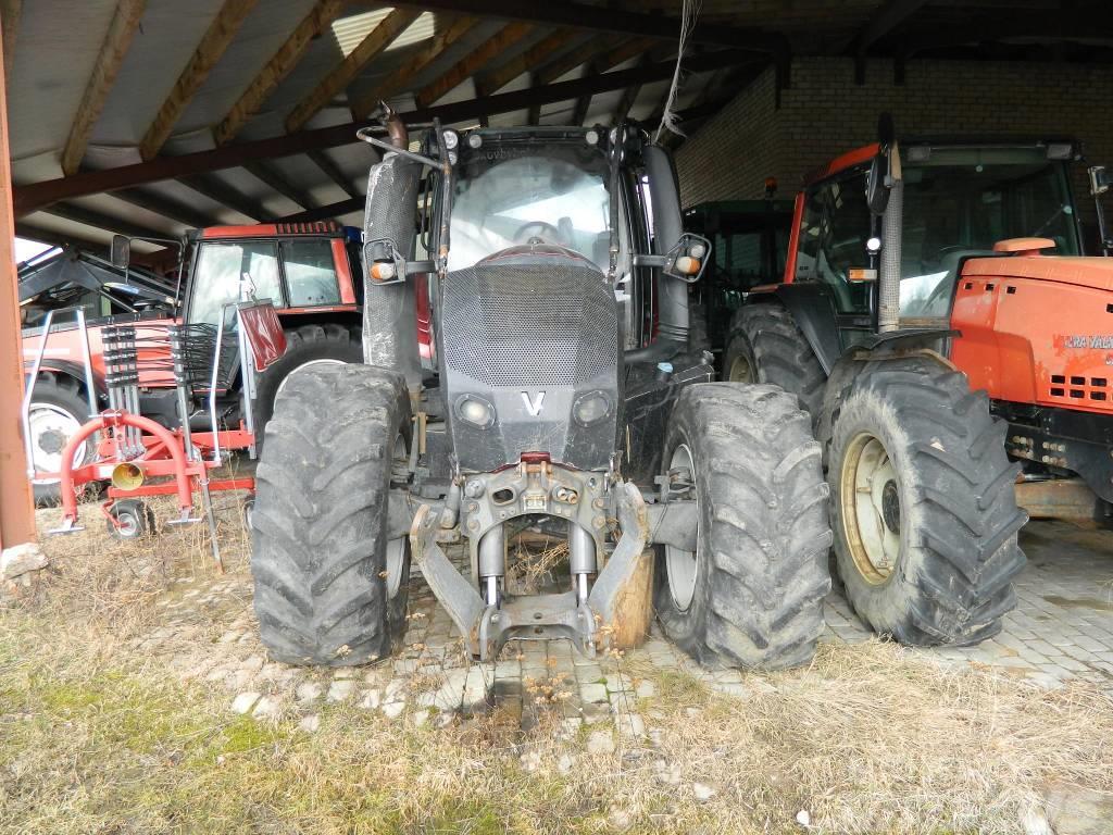 Valtra T 234 V Tractors