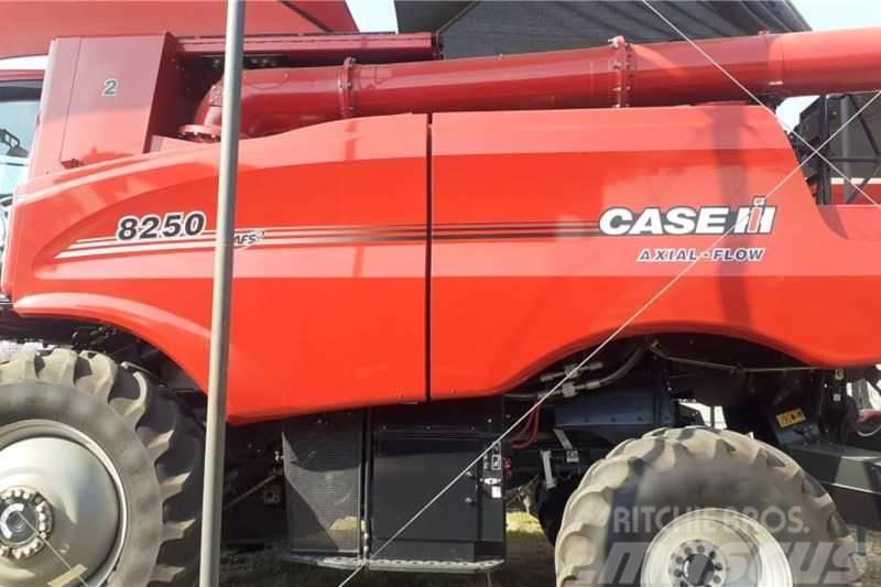 CASE 8250 2wd Combine Other trucks