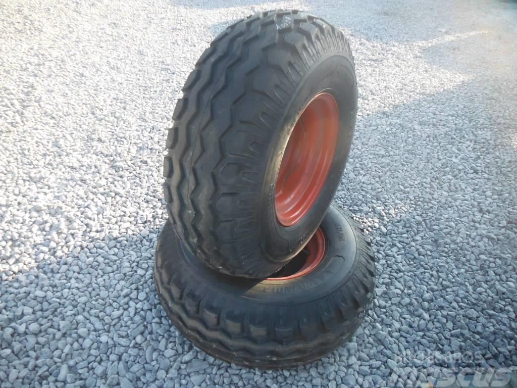  ADDO INDIA 11.5/80-15.3 Tyres, wheels and rims