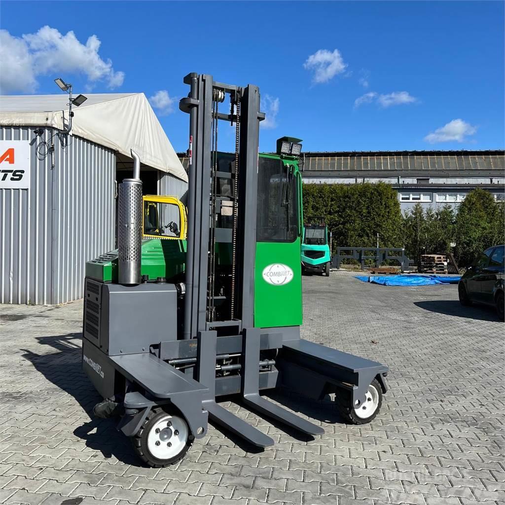 Combilift C3000 Very Good Condition // Forks Positioner 4-way reach trucks
