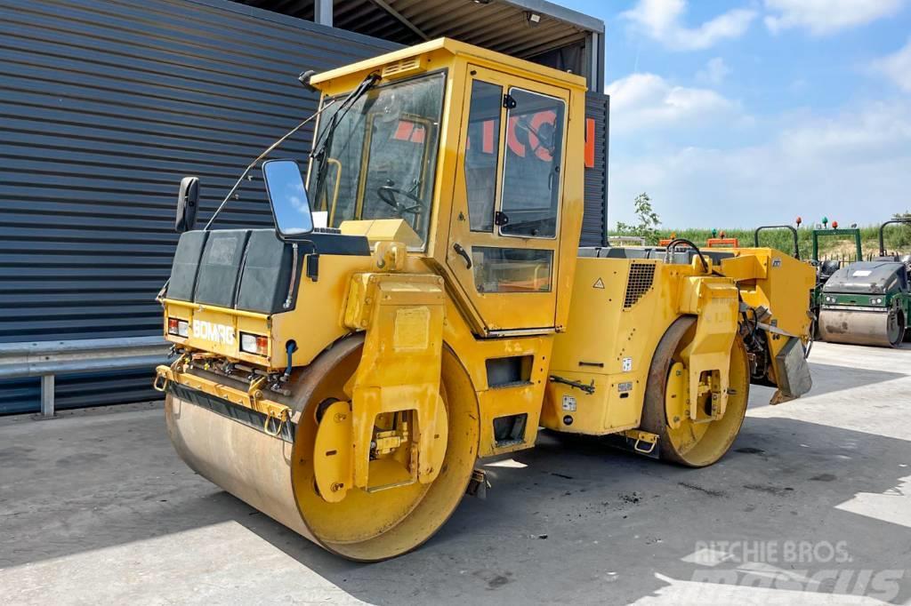 Bomag BW 151 AD-2 Twin drum rollers