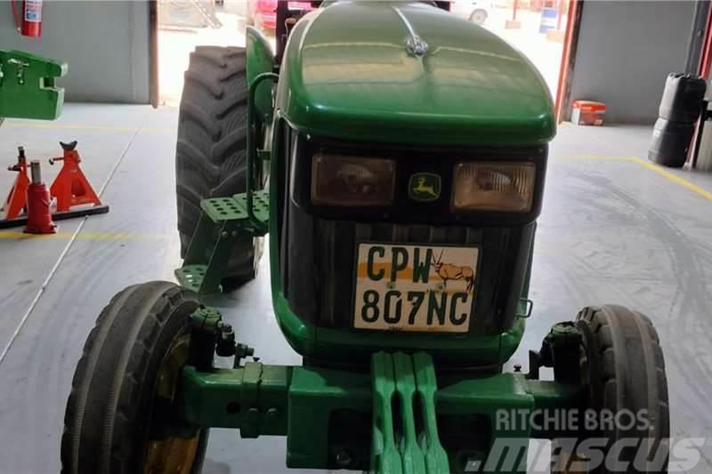 John Deere 5055E MOD Tractors