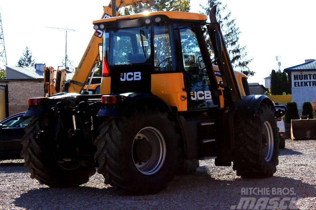 JCB FASTRAC 3230 XTRA Tractors