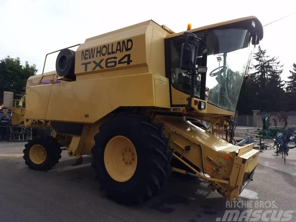 New Holland TX 64 Combine harvesters