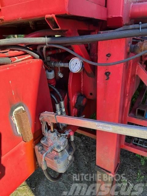  Haakarmcarrier + Container 20m3 Other tillage machines and accessories