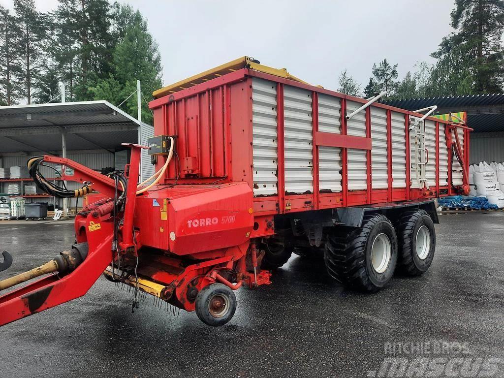 Pöttinger TORRO 5700 Self loading trailers