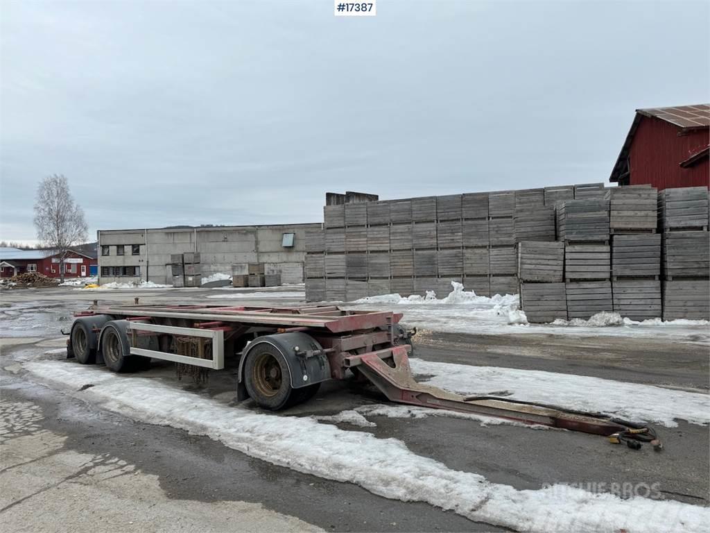 HFR hook trailer w/ tip Other trailers