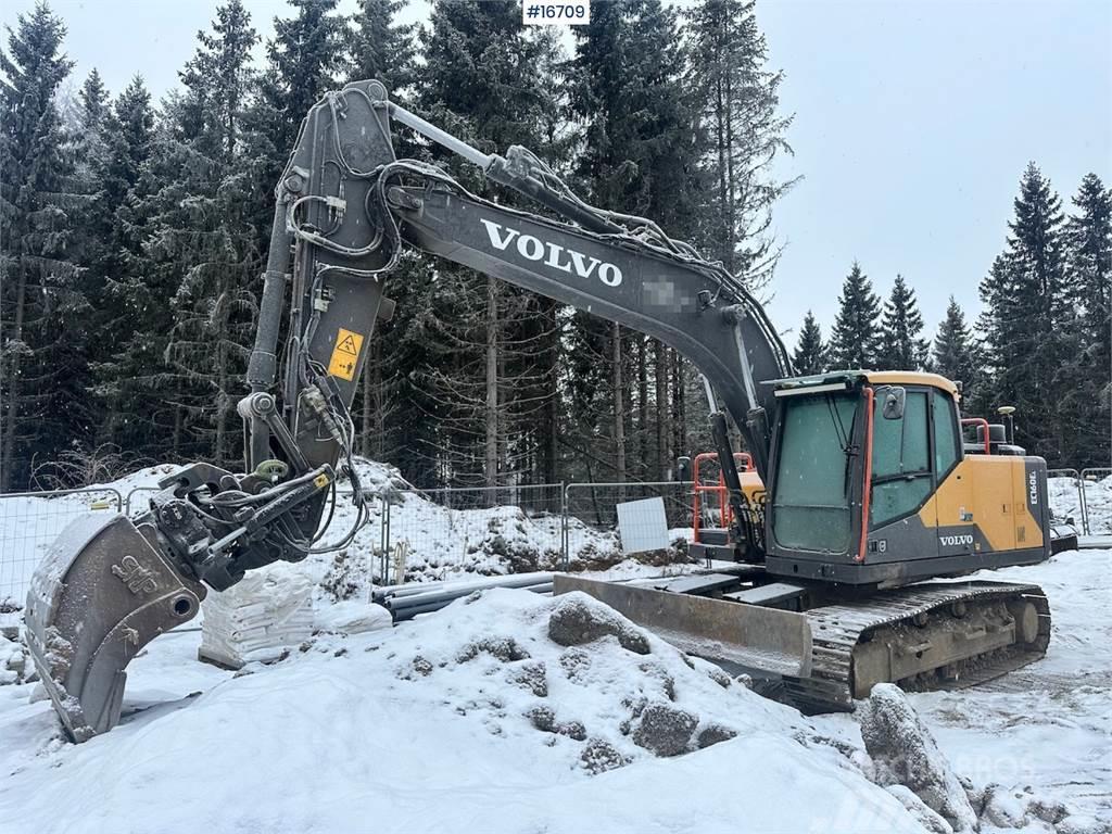 Volvo EC160EL Tracked excavator w/ GPS, Rototilt and 2 b Crawler excavators