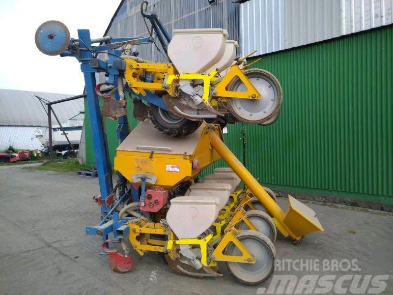 Kleine Multicorn Syncro-Drive Precision sowing machines