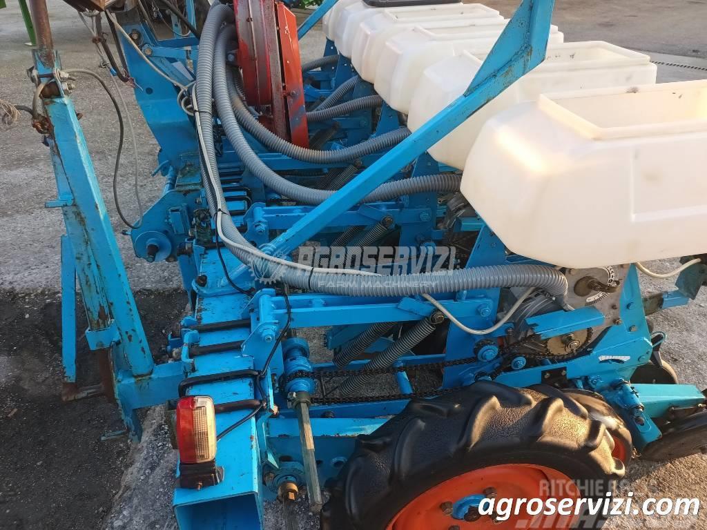 Monosem NG PLUS 24 Precision sowing machines