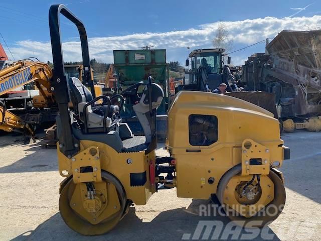 CAT CB 2.7 Twin drum rollers