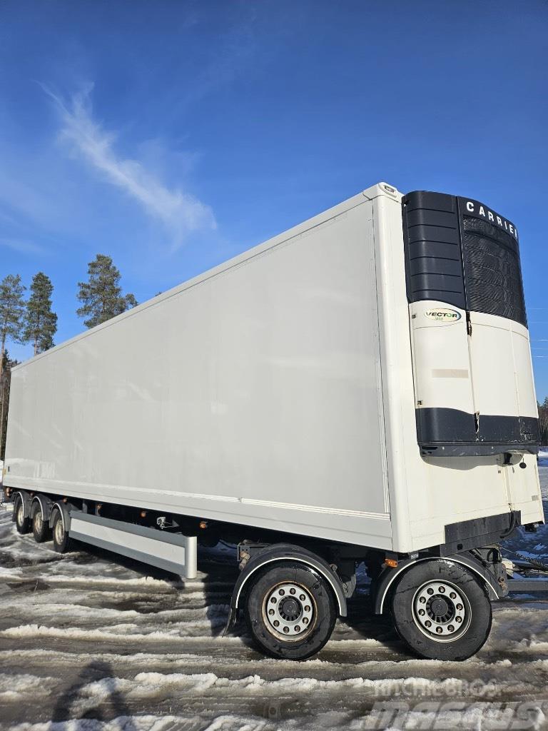 VAK 5 akselinen sivuaukeava Temperature controlled trailers
