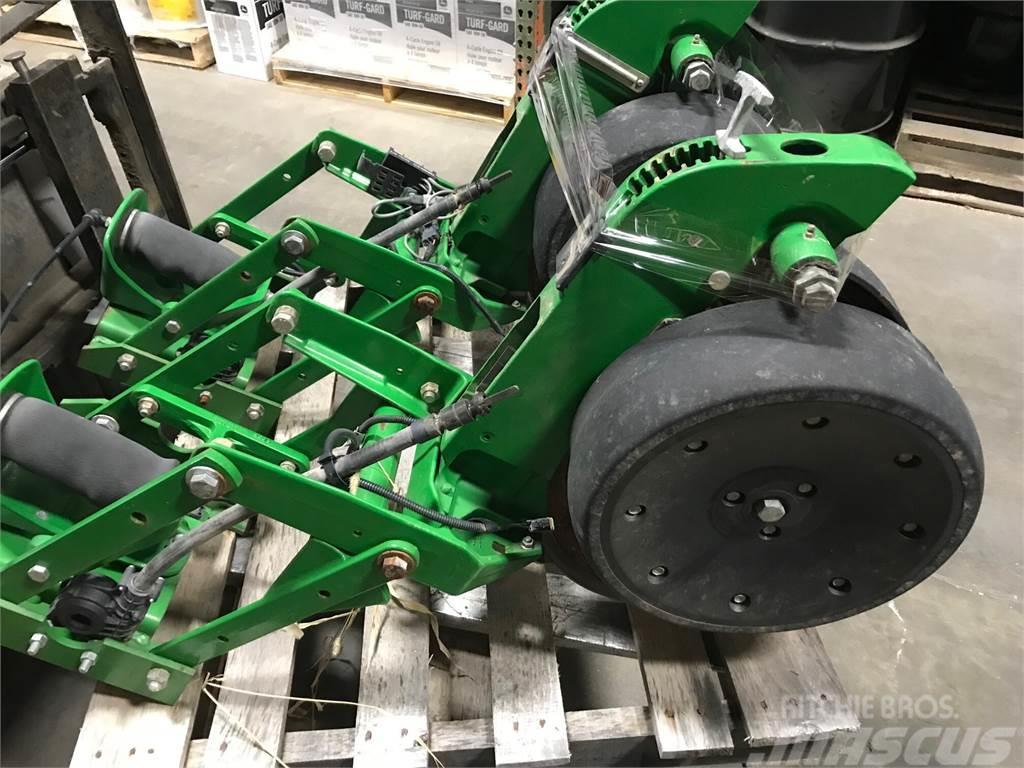 John Deere XP Row Unit w/ cable drive Other sowing machines and accessories