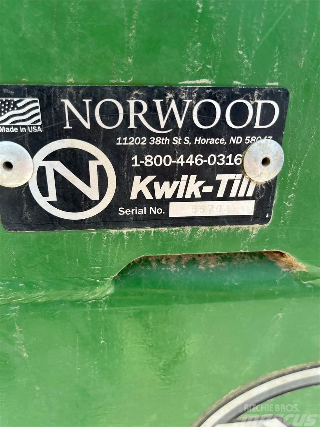 Norwood KWIK-TILL HSD3000 Disc harrows