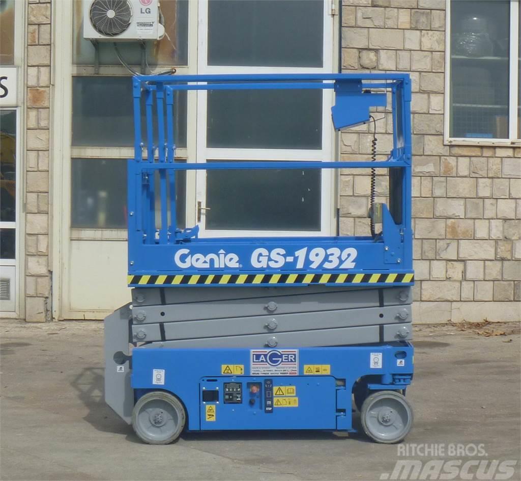Genie GS1932 Articulated boom lifts