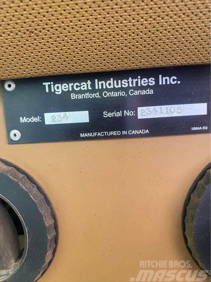 Tigercat 234 Knuckleboom loaders