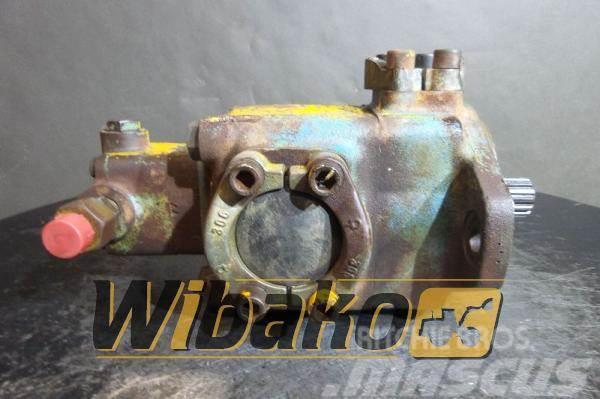 Hanomag Hydraulic pump Hanomag 70E Other components