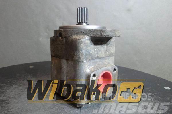 Hanomag Hydraulic pump Hanomag 70E Other components