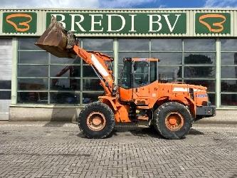 Doosan DL 200