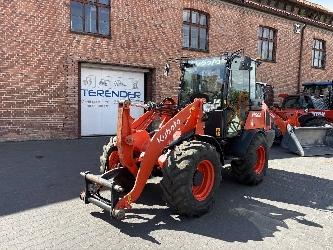 Kubota R 082