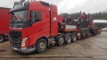Komatsu 875