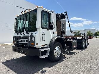 Mack MP 7