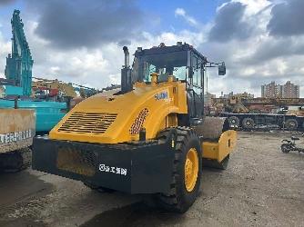 XCMG XS 143 J