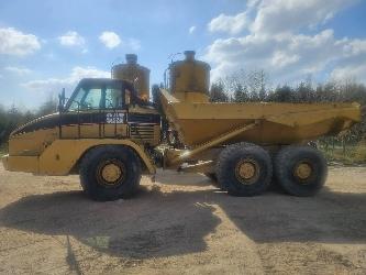 CAT 725