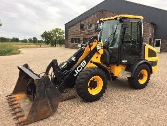 JCB 406