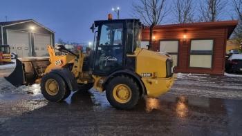 CAT 906M