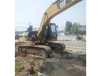 CAT 323D2L