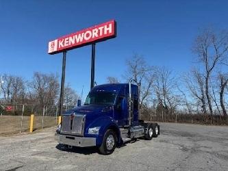 Kenworth T880