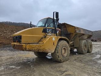 CAT 740