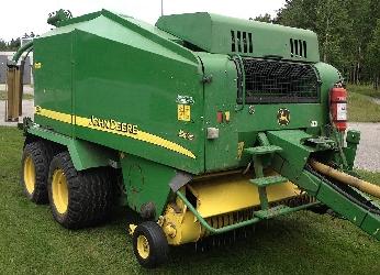John Deere 678