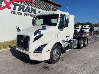 Volvo VNR64T