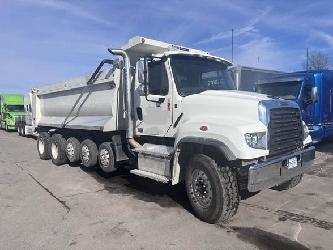 Freightliner 114SD