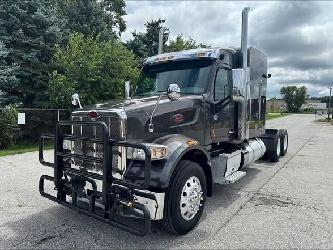 Peterbilt 567