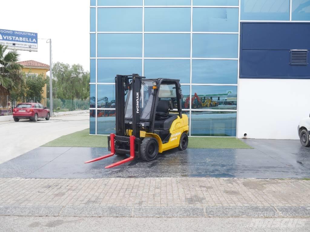 Hyundai 25 D-9 Wózki Diesla