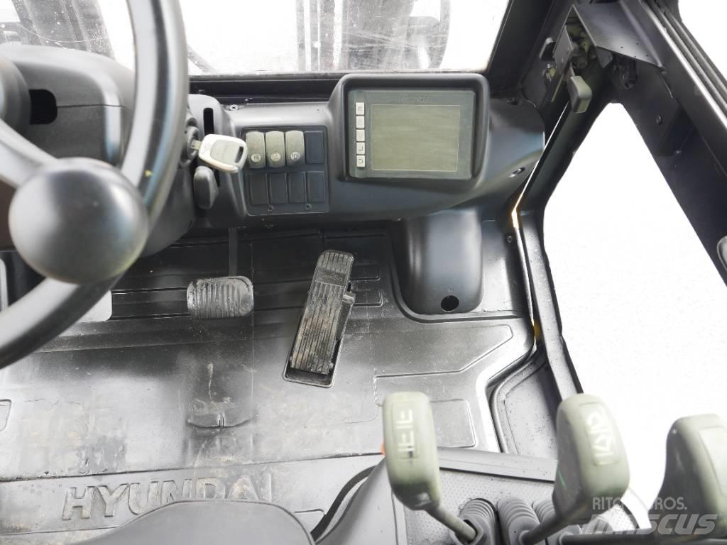 Hyundai 25 D-9 Wózki Diesla