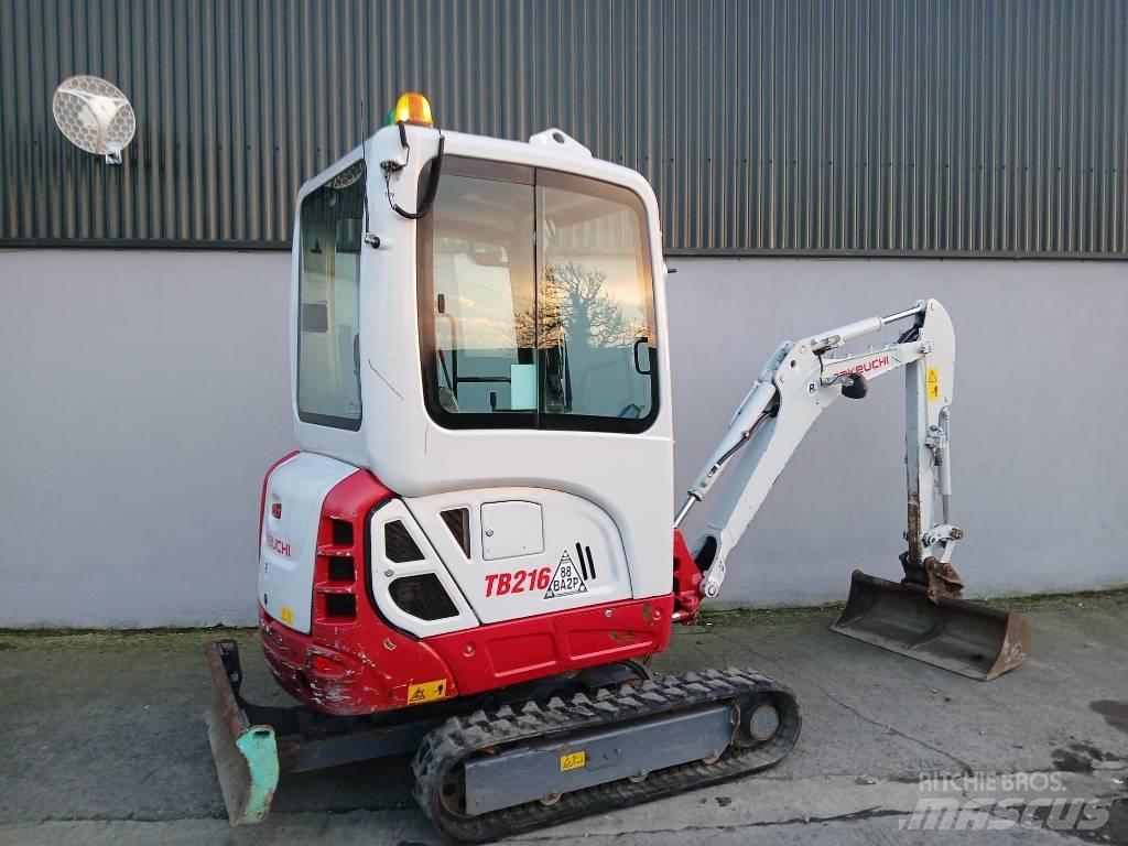Takeuchi TB 216 Minikoparki