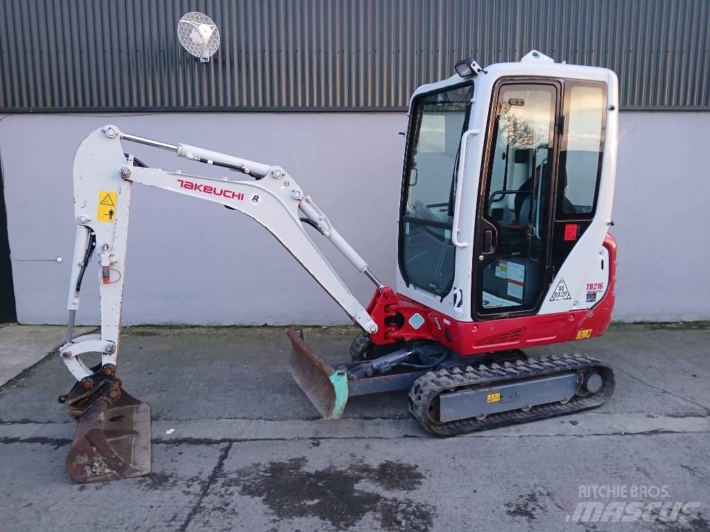 Takeuchi TB 216 Minikoparki