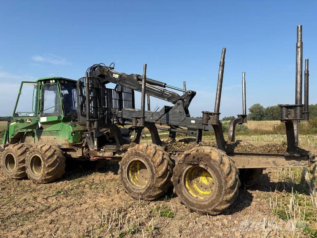 John Deere 1110G Forwardery