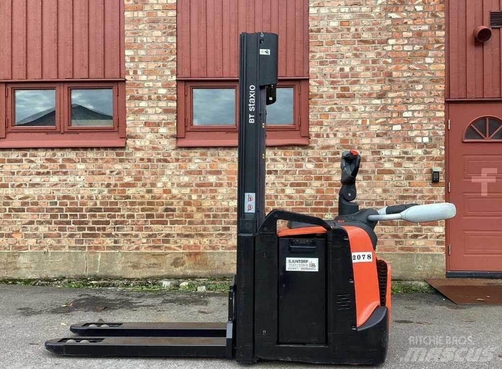 BT SPE 120 L Wózki widłowe unoszące z dyszlem